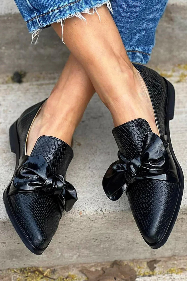Satty Black Loafer With Shiny Bow