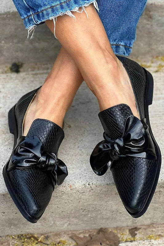 Satty Black Loafer With Shiny Bow