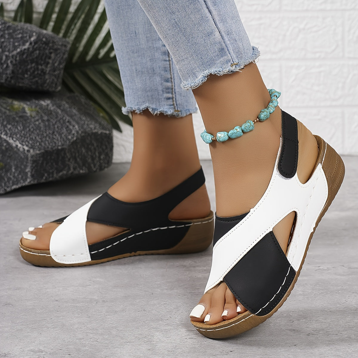 Briella™ Comfortable Orthopedic Sandal