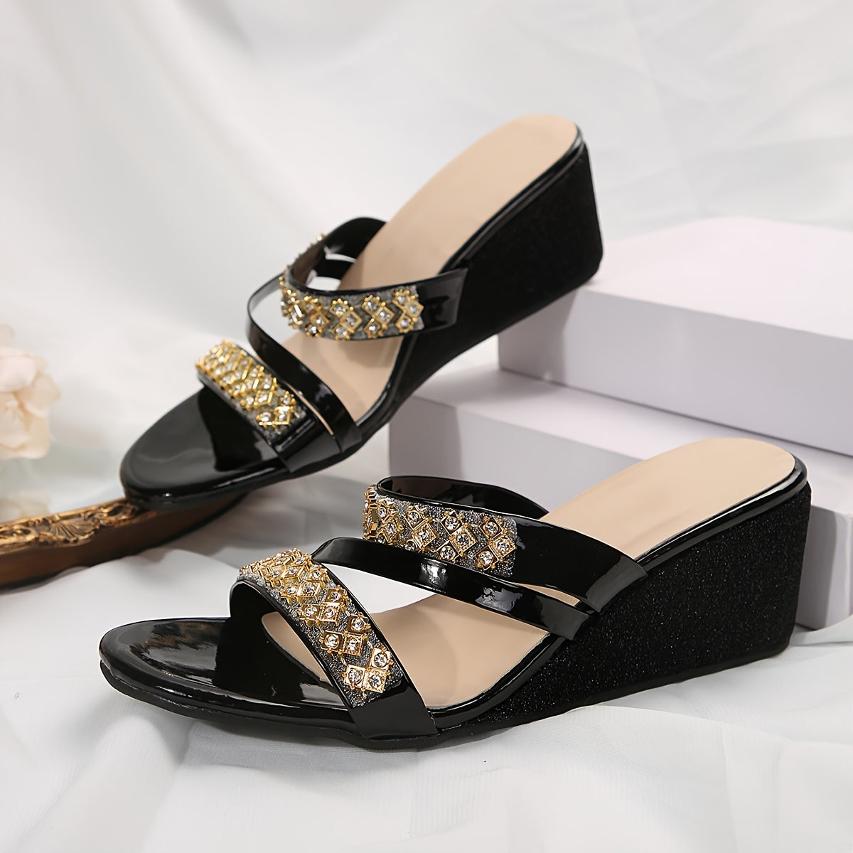 Stacey golden glitter platform heel