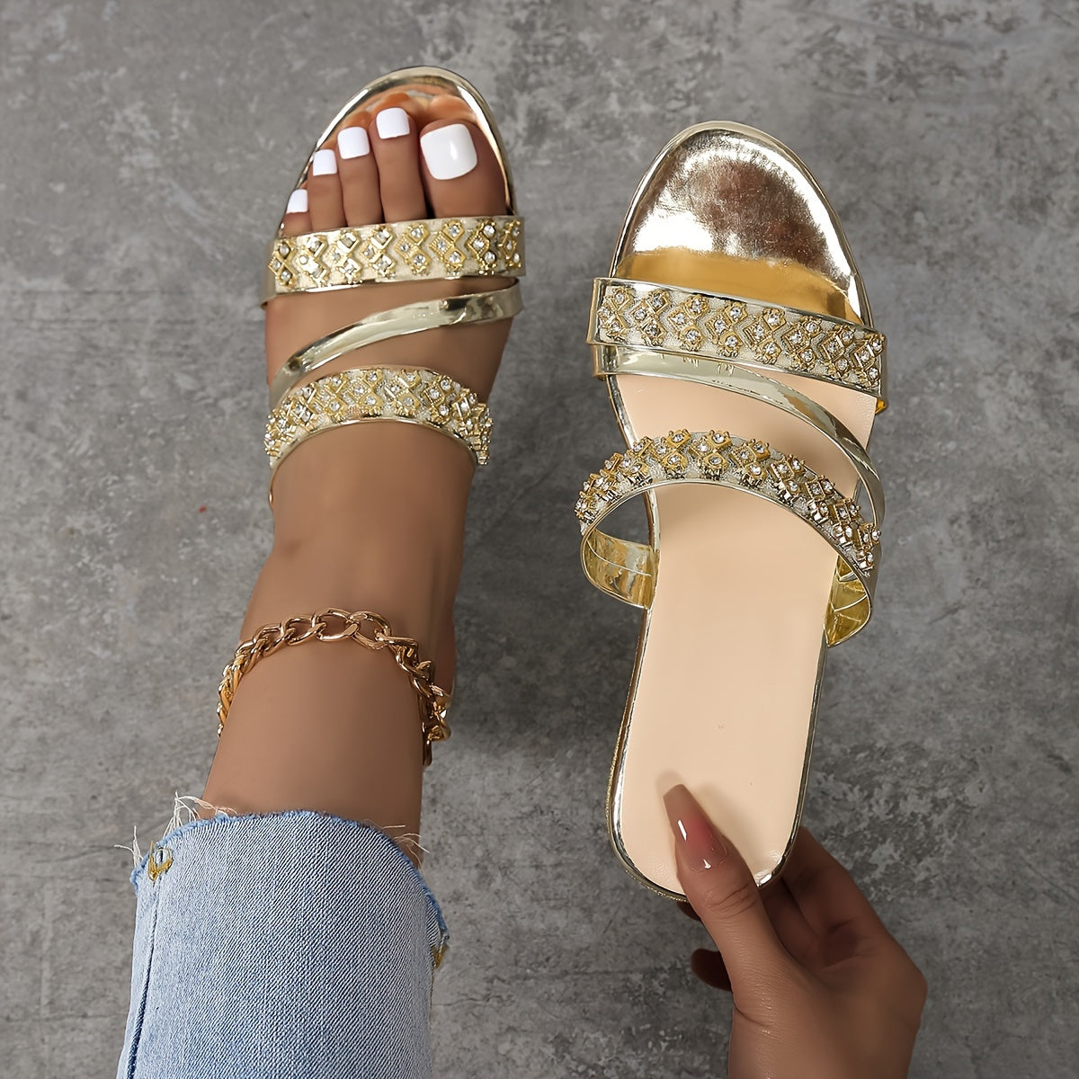 Stacey golden glitter platform heel